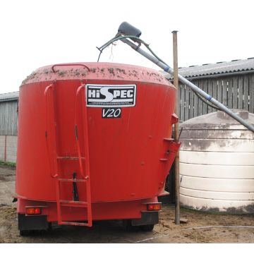 Balanced Protein and Sugar Molasses for Dairy and Beef (50% DM) | FarmMolasses Range