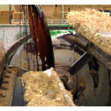 High Sugar Molasses for Ruminants (60% DM) | FarmMolasses Range